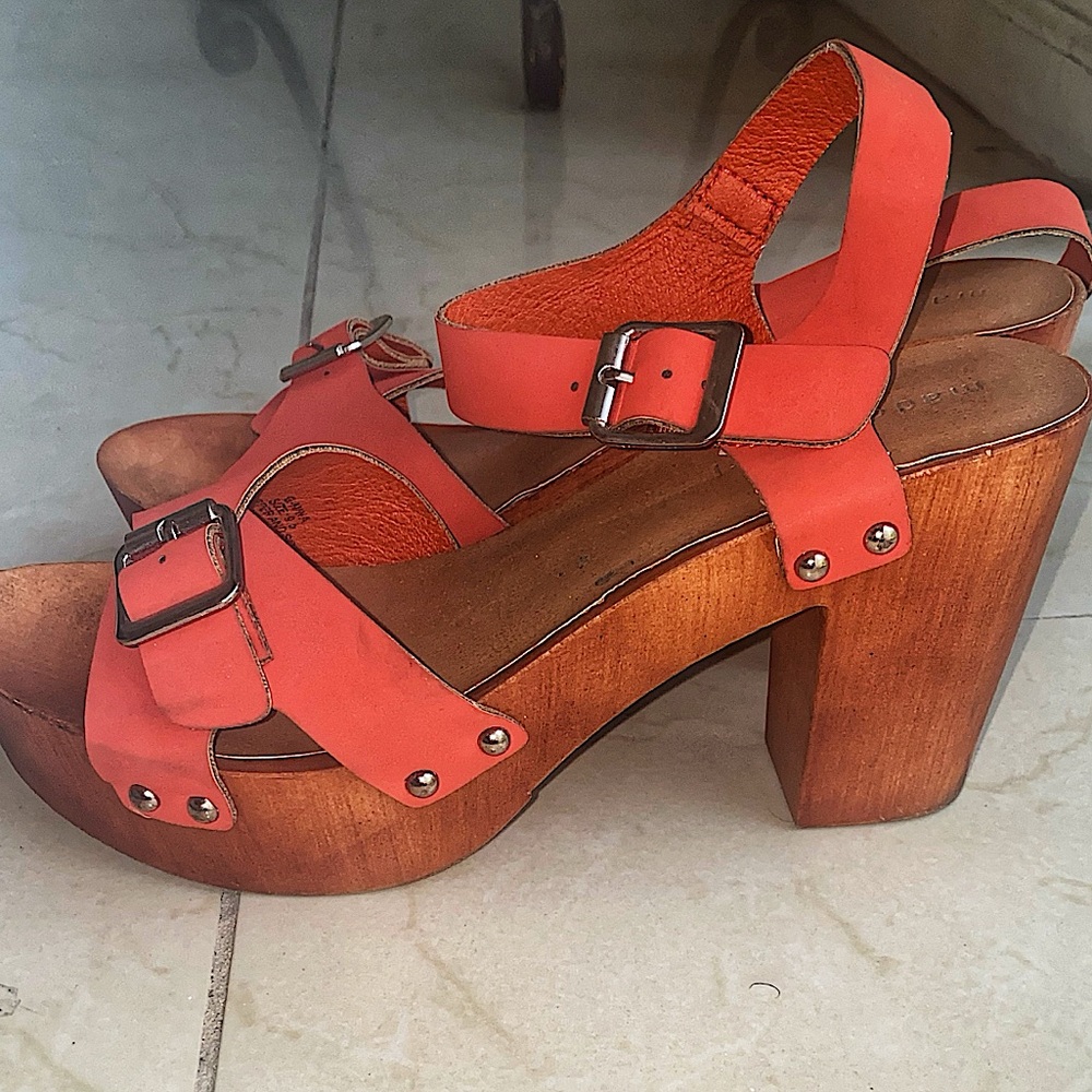 Madden Girl Platinum Sandals